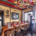 Hotel Le Coucou Restaurant & Lounge-bar 3*