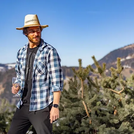 Le Coucou Restaurant & Lounge-bar Szálloda