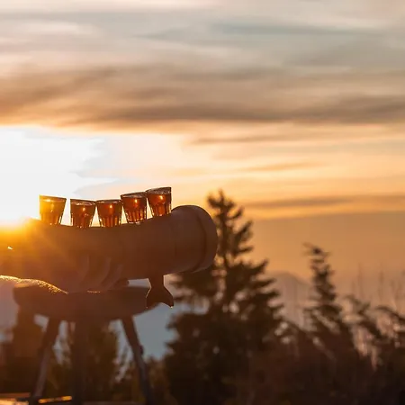 Le Coucou Restaurant & Lounge-bar Szálloda Montreux