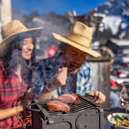 Szálloda Le Coucou Restaurant & Lounge-bar Montreux