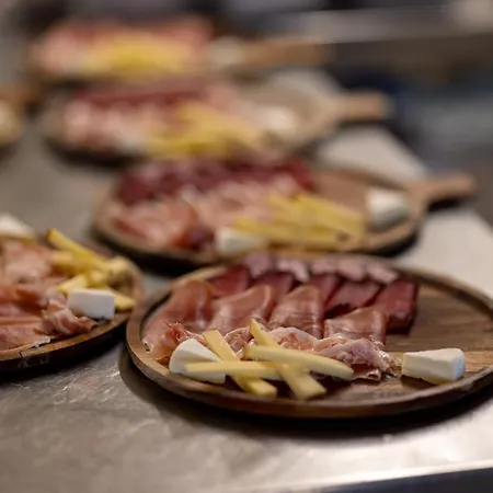 Le Coucou Hotel&restaurant-bar Hotel Montreux