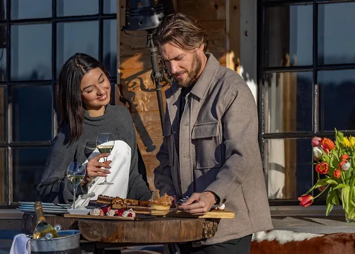 فندق Le Coucou Restaurant & Lounge-bar مونترو