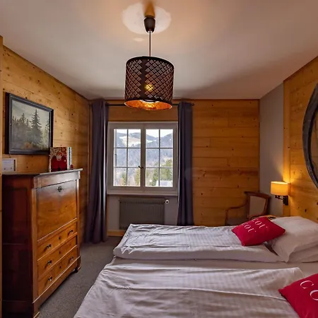 Hotel Le Coucou Restaurant&lounge-bar 3*