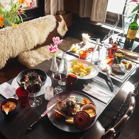 Le Coucou Restaurant & Lounge-bar