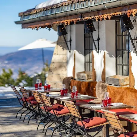 Le Coucou Restaurant & Lounge-bar Монтрё